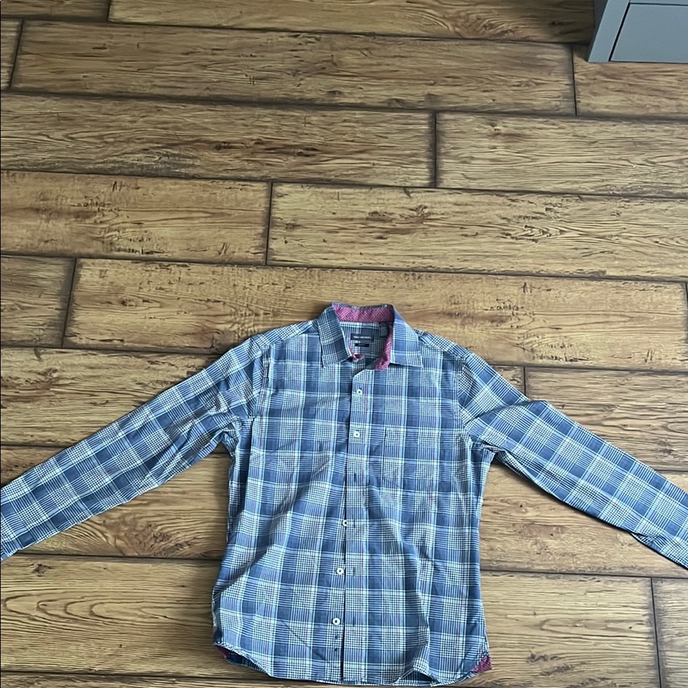 Van Heusen Blue and Red Casual Button Down Shirt